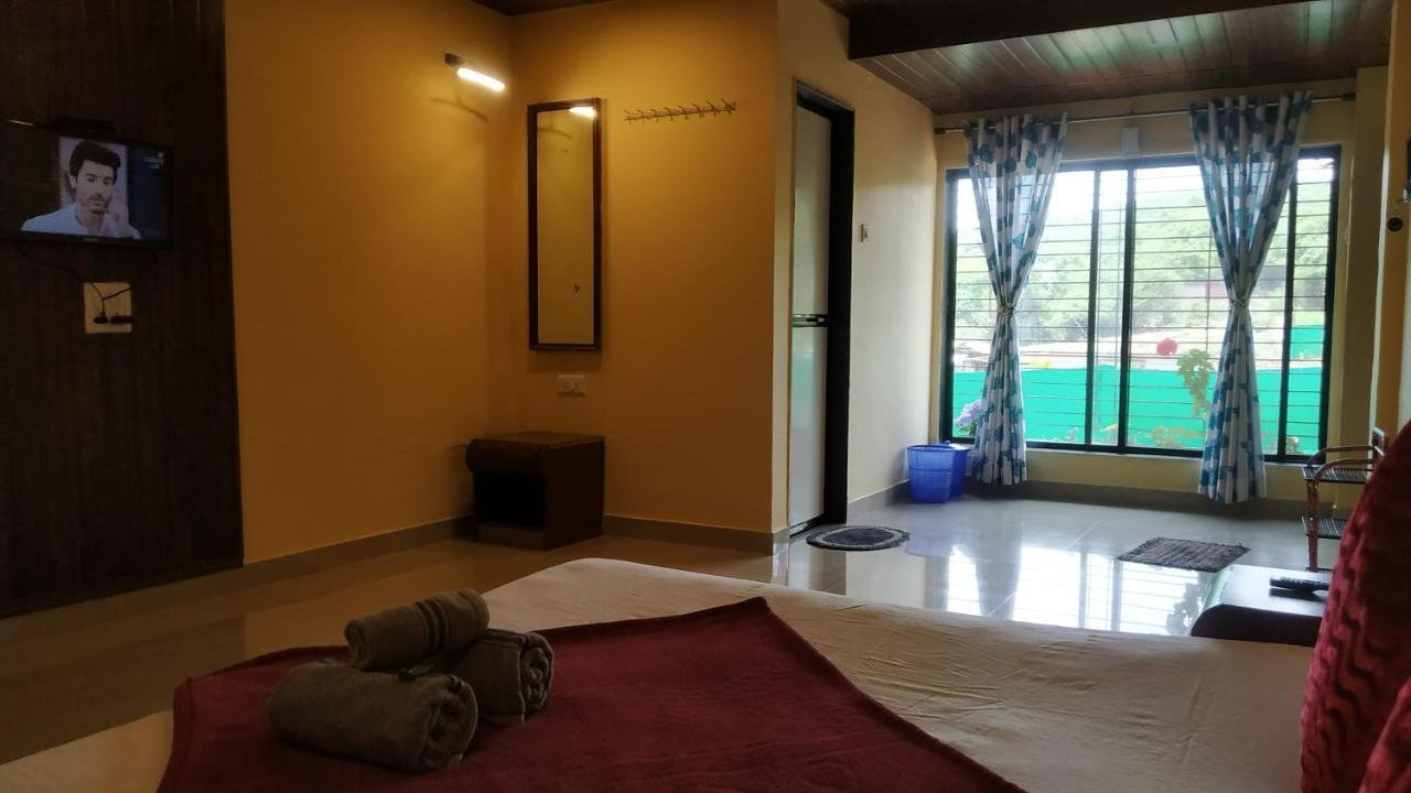 מלון Mahābaleshwar Bluebell Residency מראה חיצוני תמונה