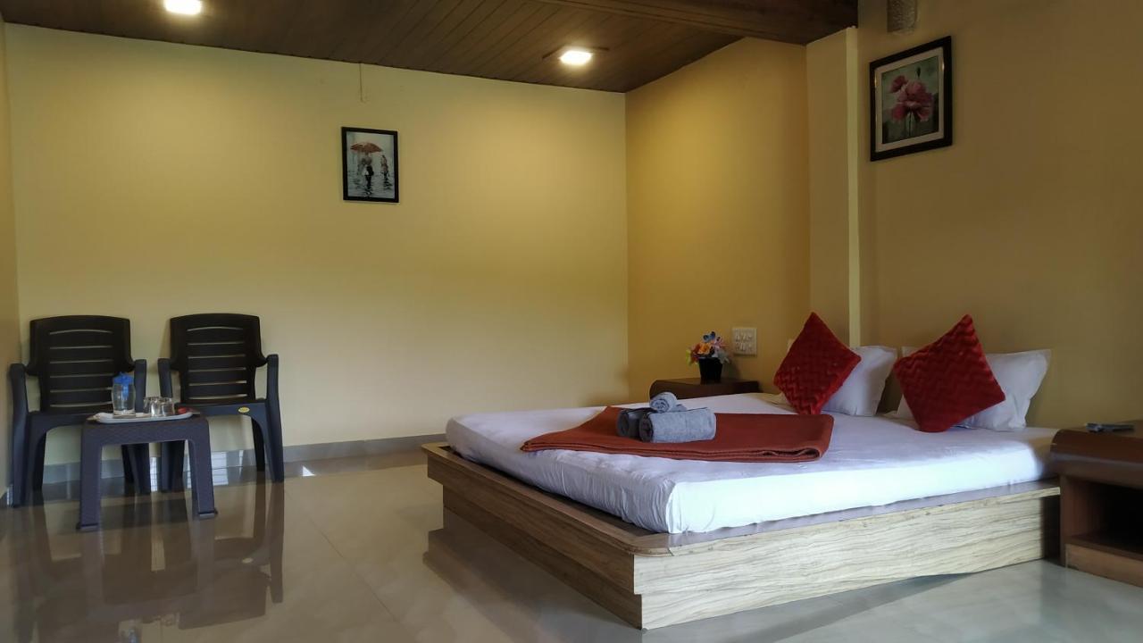 מלון Mahābaleshwar Bluebell Residency מראה חיצוני תמונה