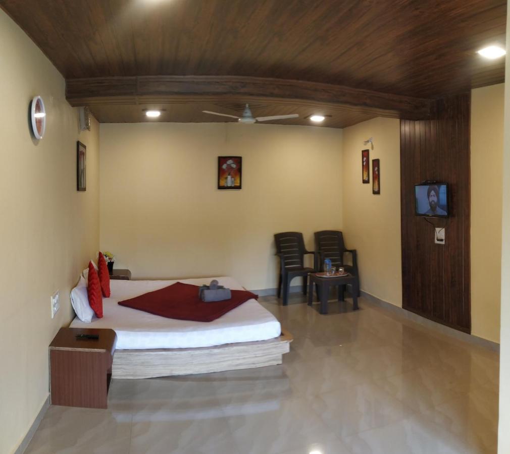 מלון Mahābaleshwar Bluebell Residency מראה חיצוני תמונה