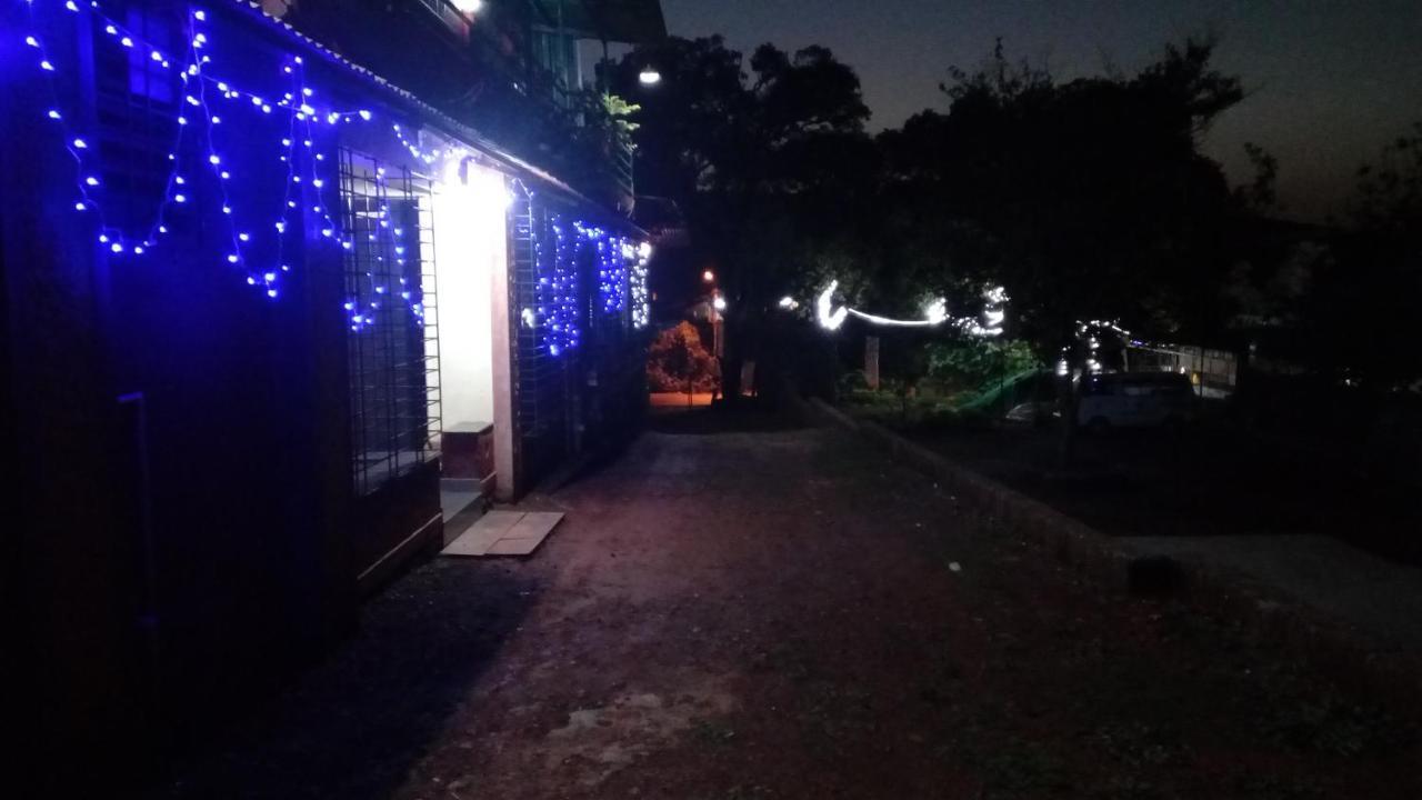 מלון Mahābaleshwar Bluebell Residency מראה חיצוני תמונה