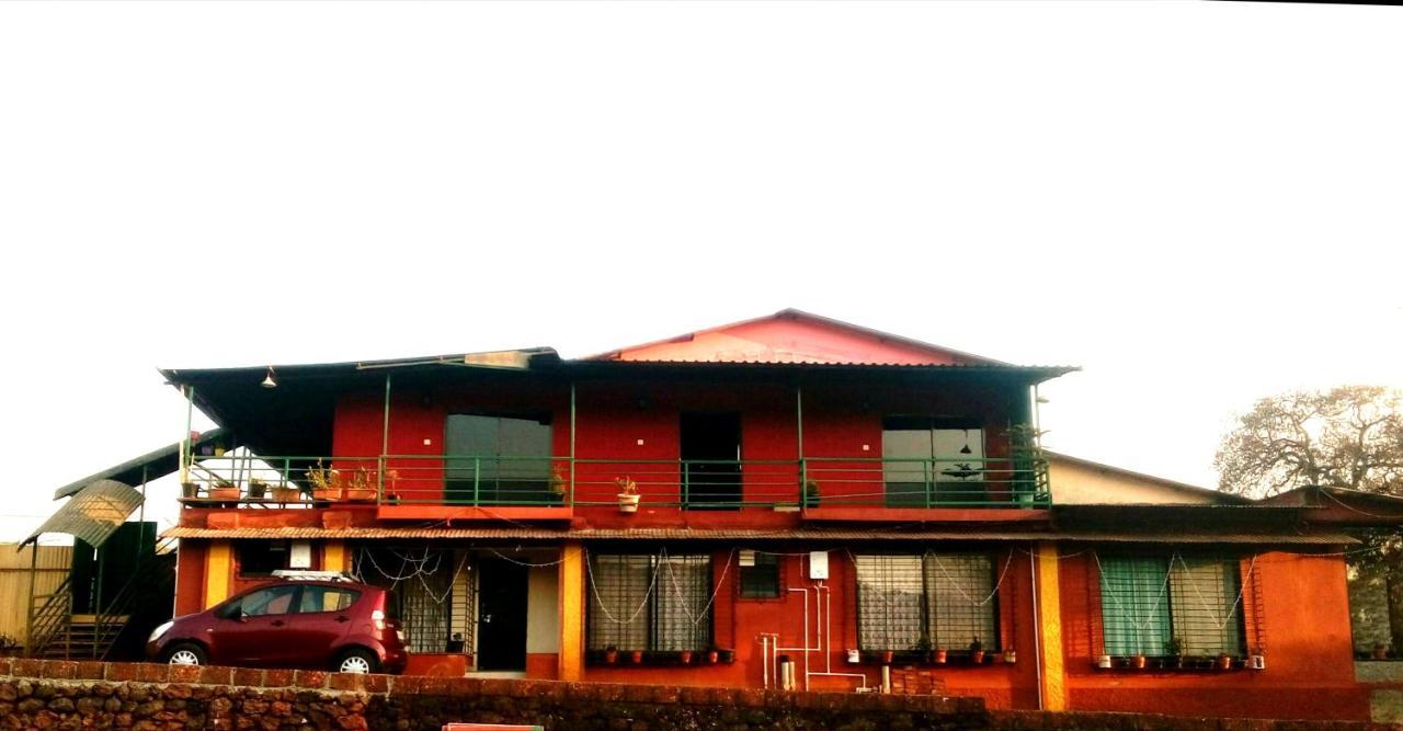 מלון Mahābaleshwar Bluebell Residency מראה חיצוני תמונה